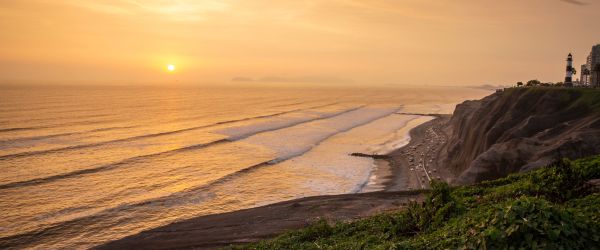 Lima to La Paz: Sandboarding & Sunsets